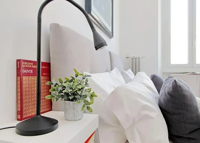 Eroi Spacious Apartment