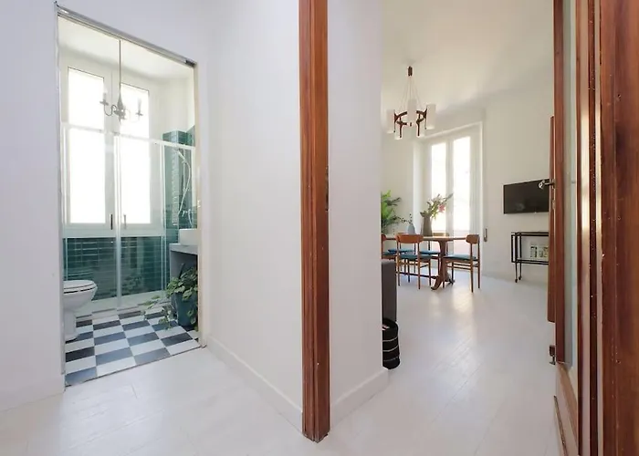 Eroi Spacious Rom