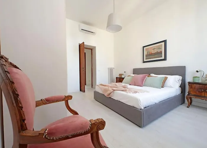 Apartment Eroi Spacious Rom