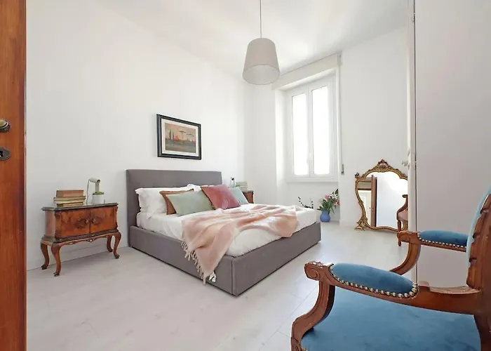Eroi Spacious Apartment